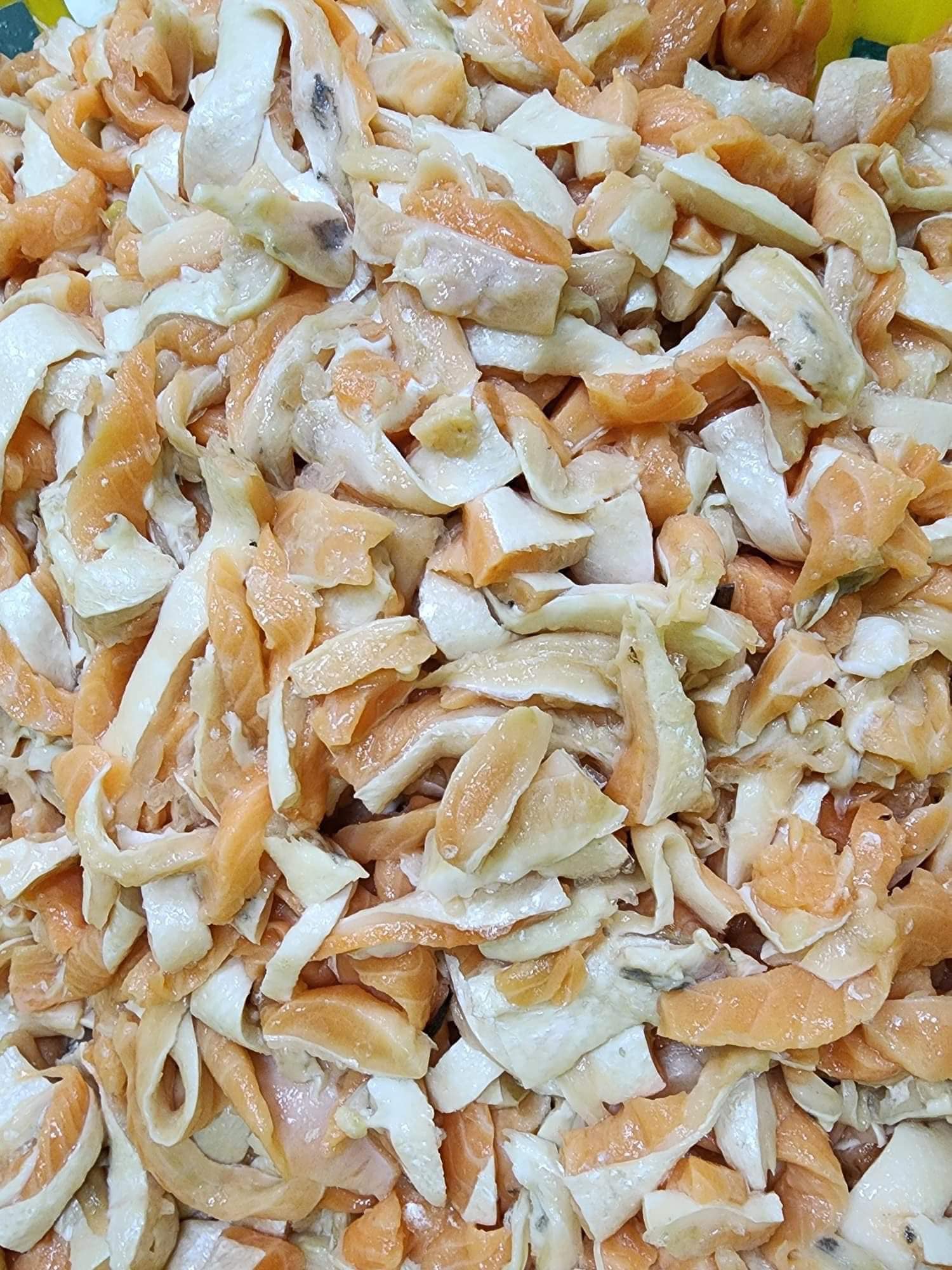 เศษท้องแซลมอนหั่น